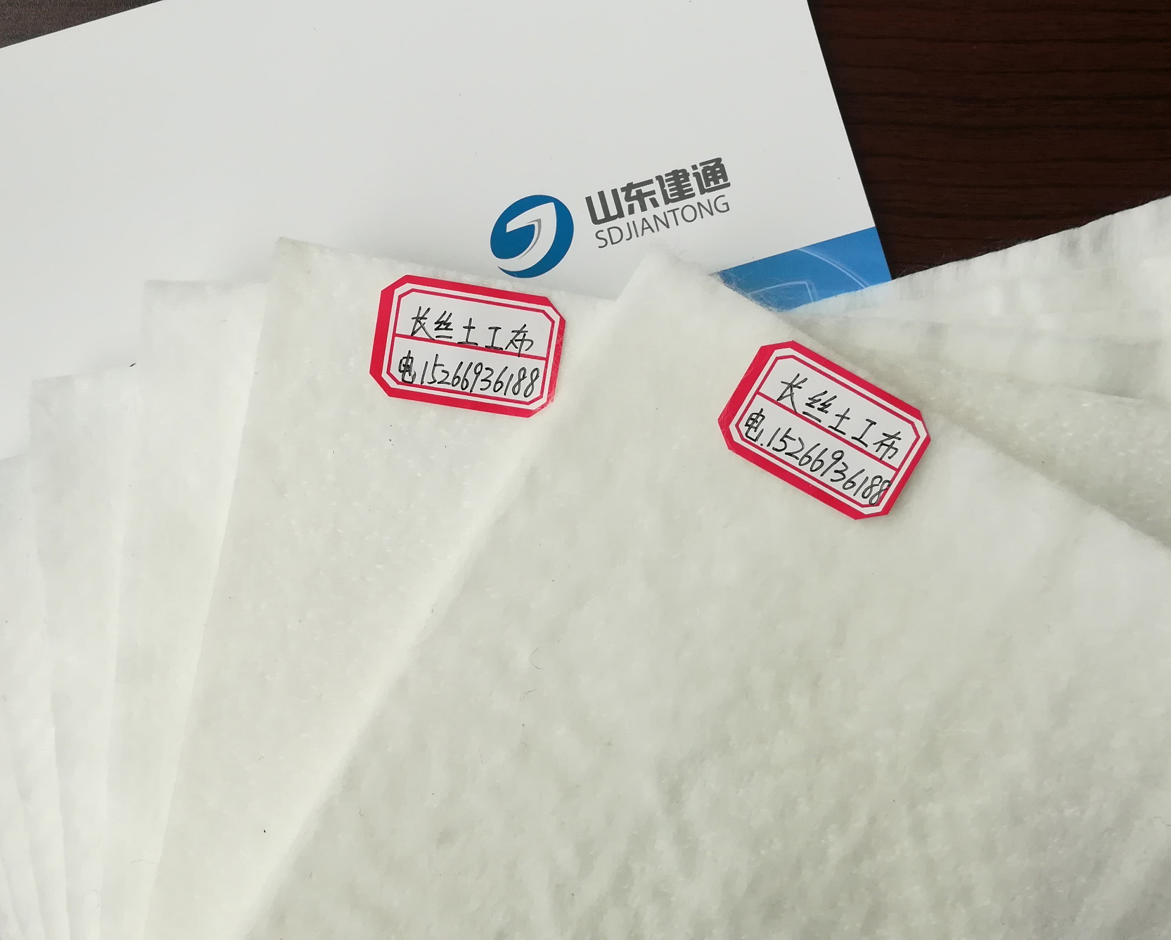 針刺無(wú)紡?fù)凉げ肌獛r土工程中的柔性衛(wèi)士