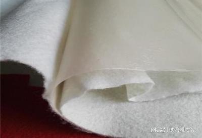 土工布拉力測(cè)試機(jī)的力學(xué)試驗(yàn) 針刺無紡布的強(qiáng)度與變形特性分析