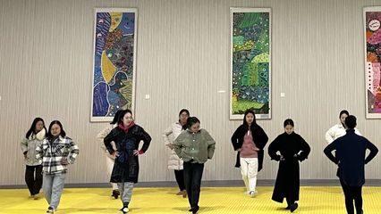 芳華待灼 砥礪深耕——栟幼名師工作坊第二次活動側(cè)記之舞蹈技能培訓